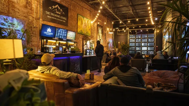 Cannabis Lounges in Denver: Where to Consume Legally
